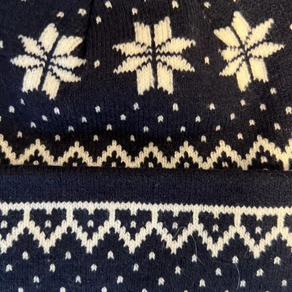 Pinyin Hat/Beanie Navy With White Snowflakes-NWT